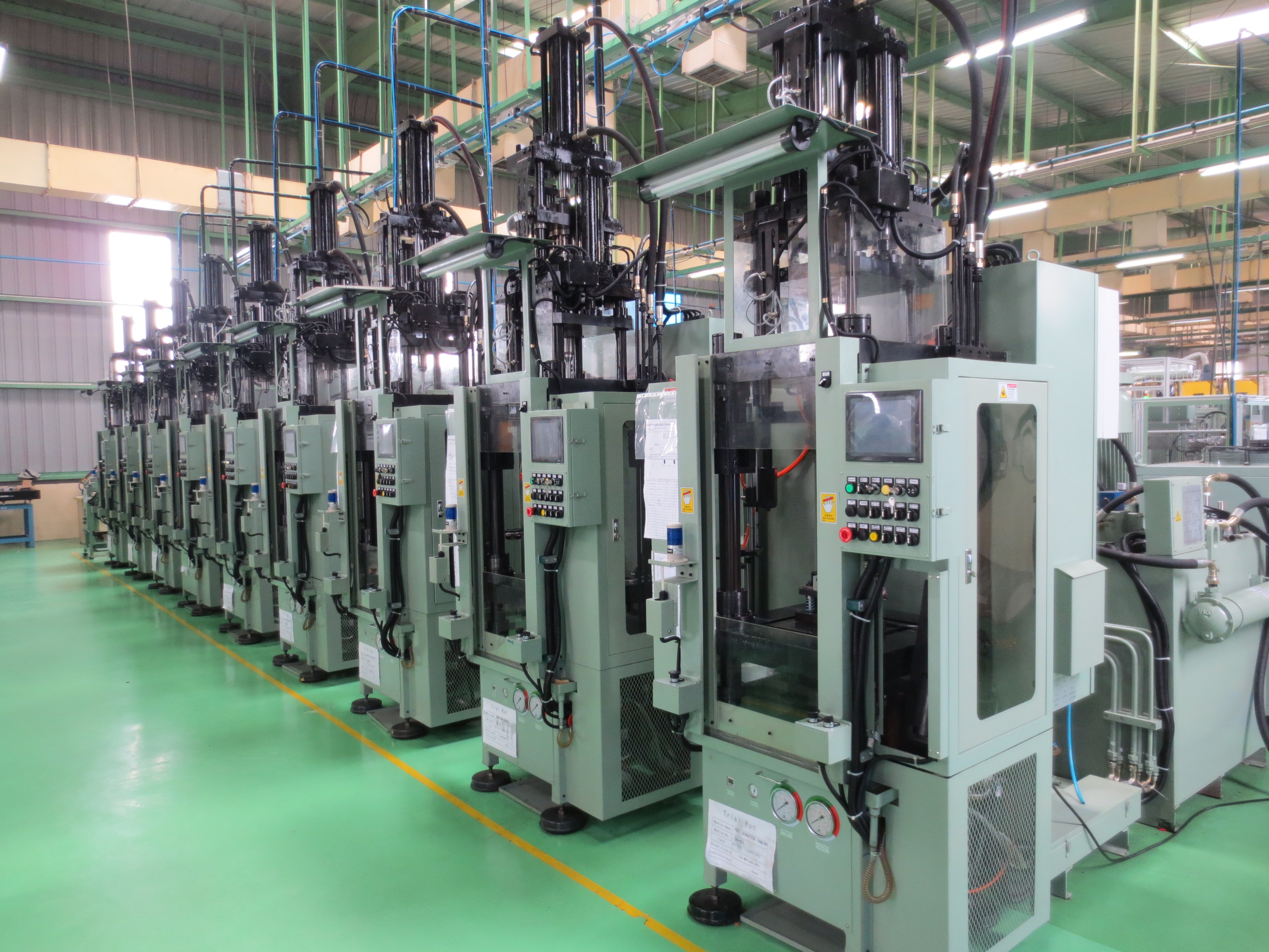 管材冷挤压成型伺服油压机生产线1.jpg